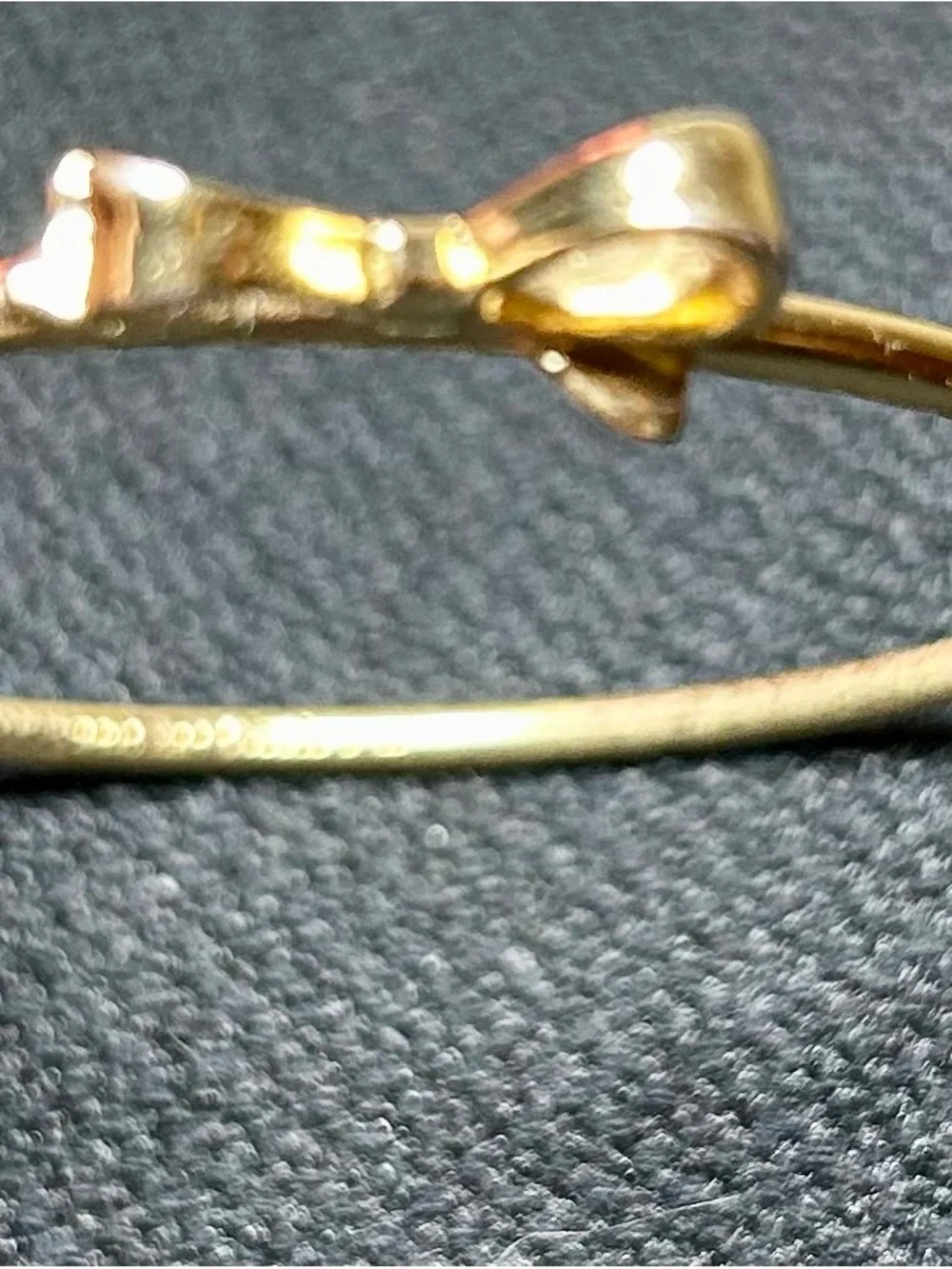 Kate Spade Gold‑Tone Bow Hinge Bangle Bracelet – Classic & Feminine - Picture 7 of 7